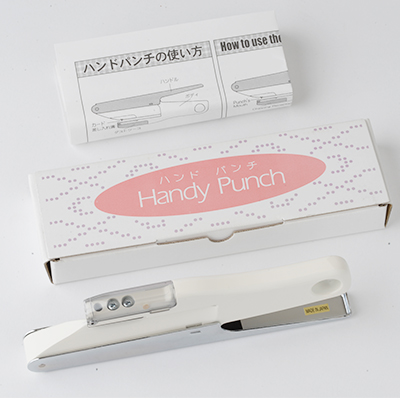世界を買える 海外ブランド ハンディーパンチ PM-3F(4.5ピッチ用)｜(株)ドレスイン ミッキーマウス